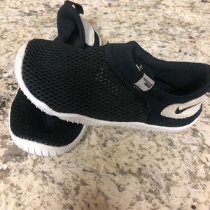 Nike Aqua Sock 360